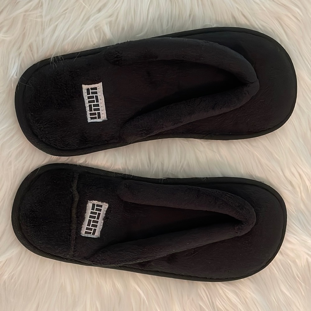 * Thompson‎ Hotels Slippers * Nashville TN * Luxury Slippers